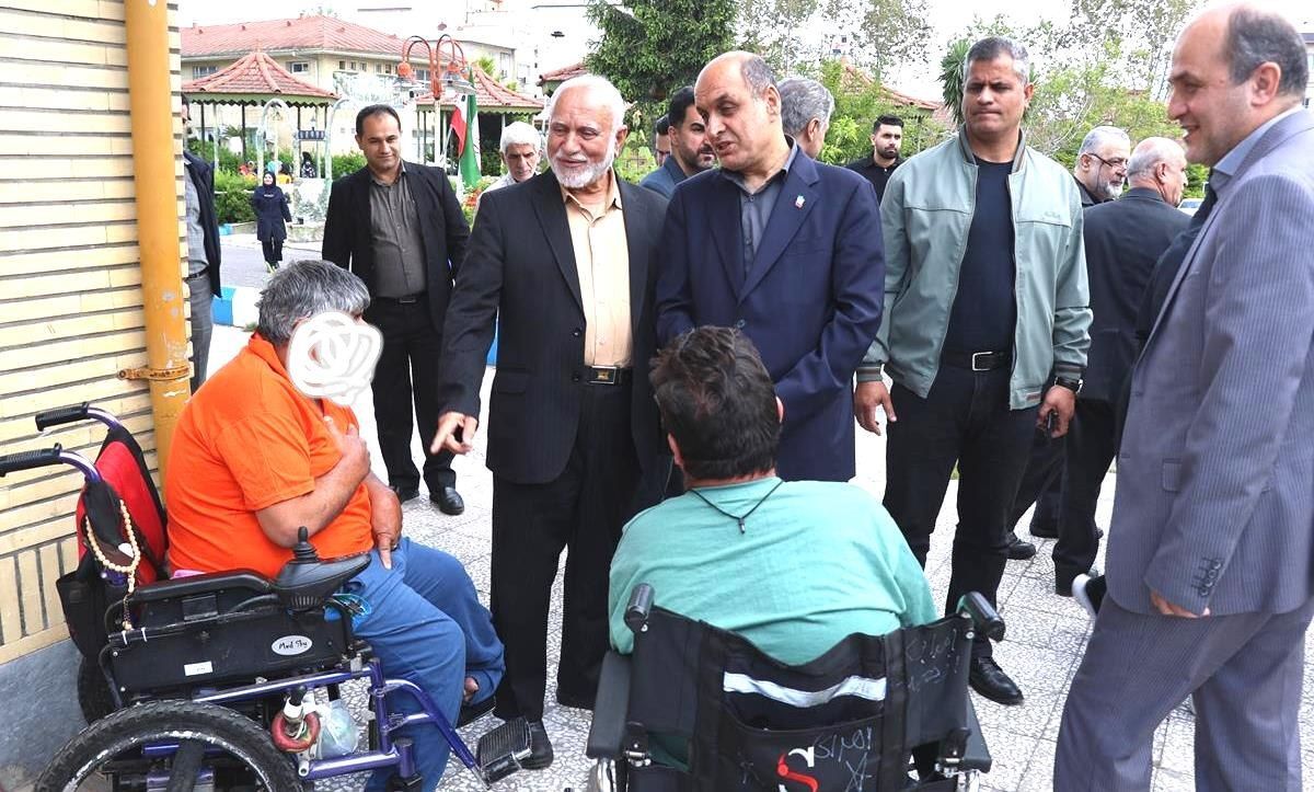 خدمت به سالمندان و معلولین یک رسالت اخلاقی است خدمت به سالمندان و معلولین یک رسالت اخلاقی است