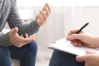 غربالگری سلامت روان ۶۱۱ همدانی در جنگ