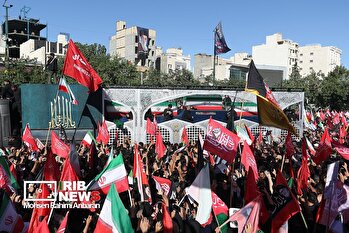 مراسم تشييع پيكر «قائد شهيد امت» در
مشهد - ۴