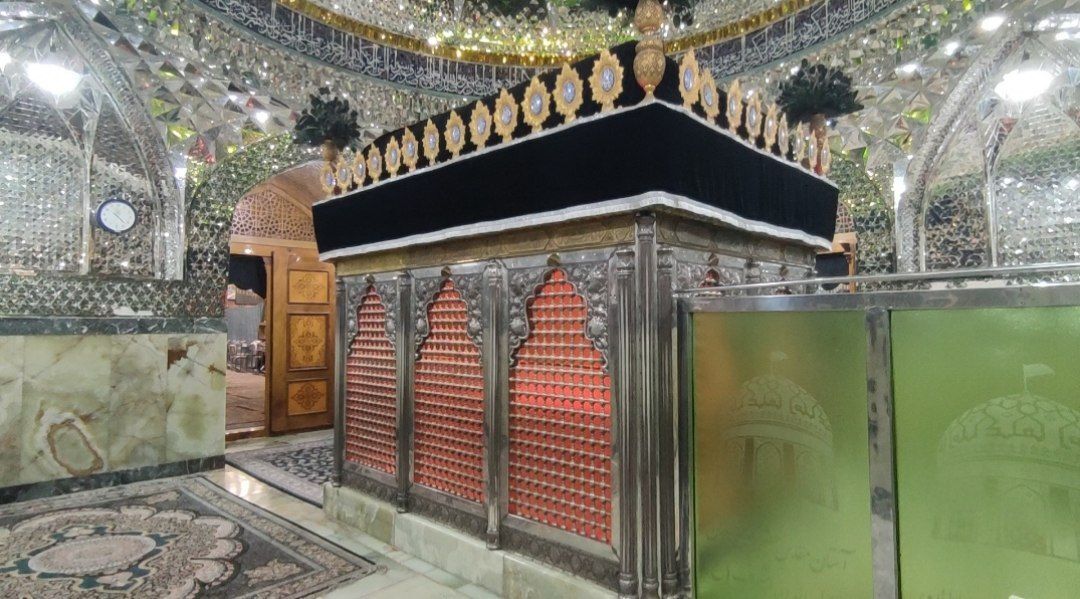 حضور ۷۲ نونهال رضوی در حرم مطهر حضرت سید جلال‌الدین اشرف (ع)
